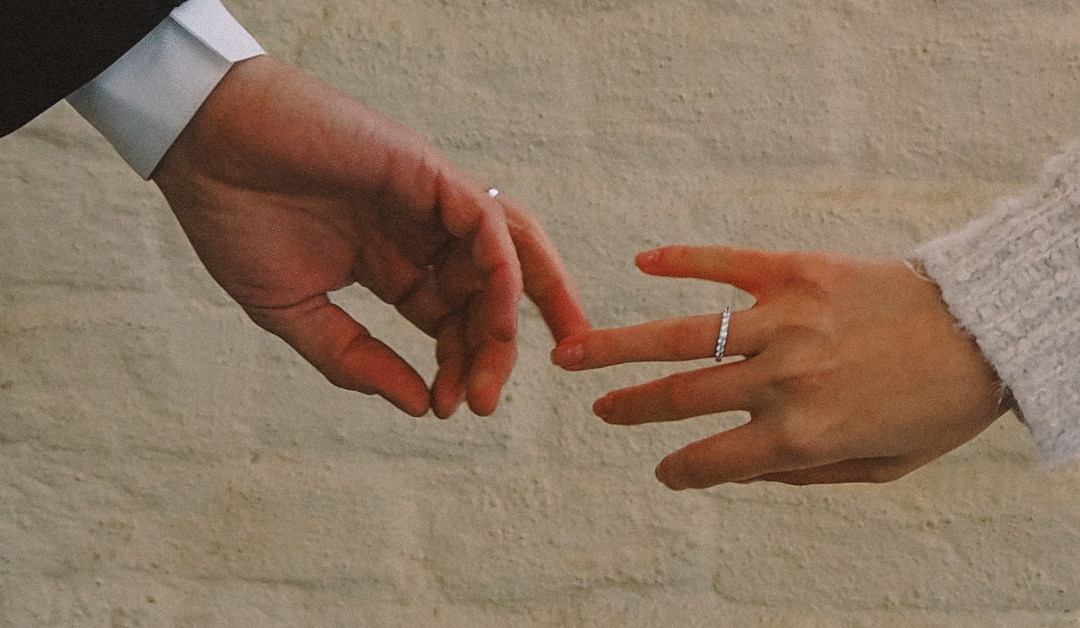 Exploring the Benefits of Keeping a Romance Alive in a Long-Term Relationship – Astrologer Daddy